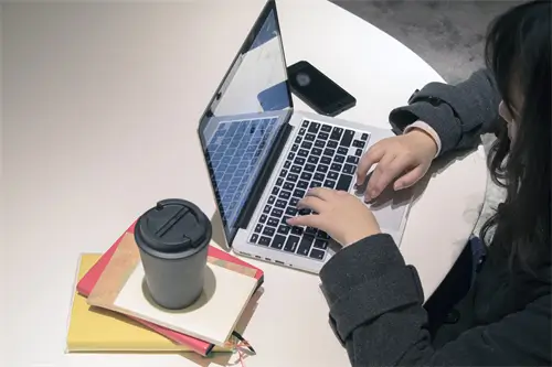 按什么电脑关应用